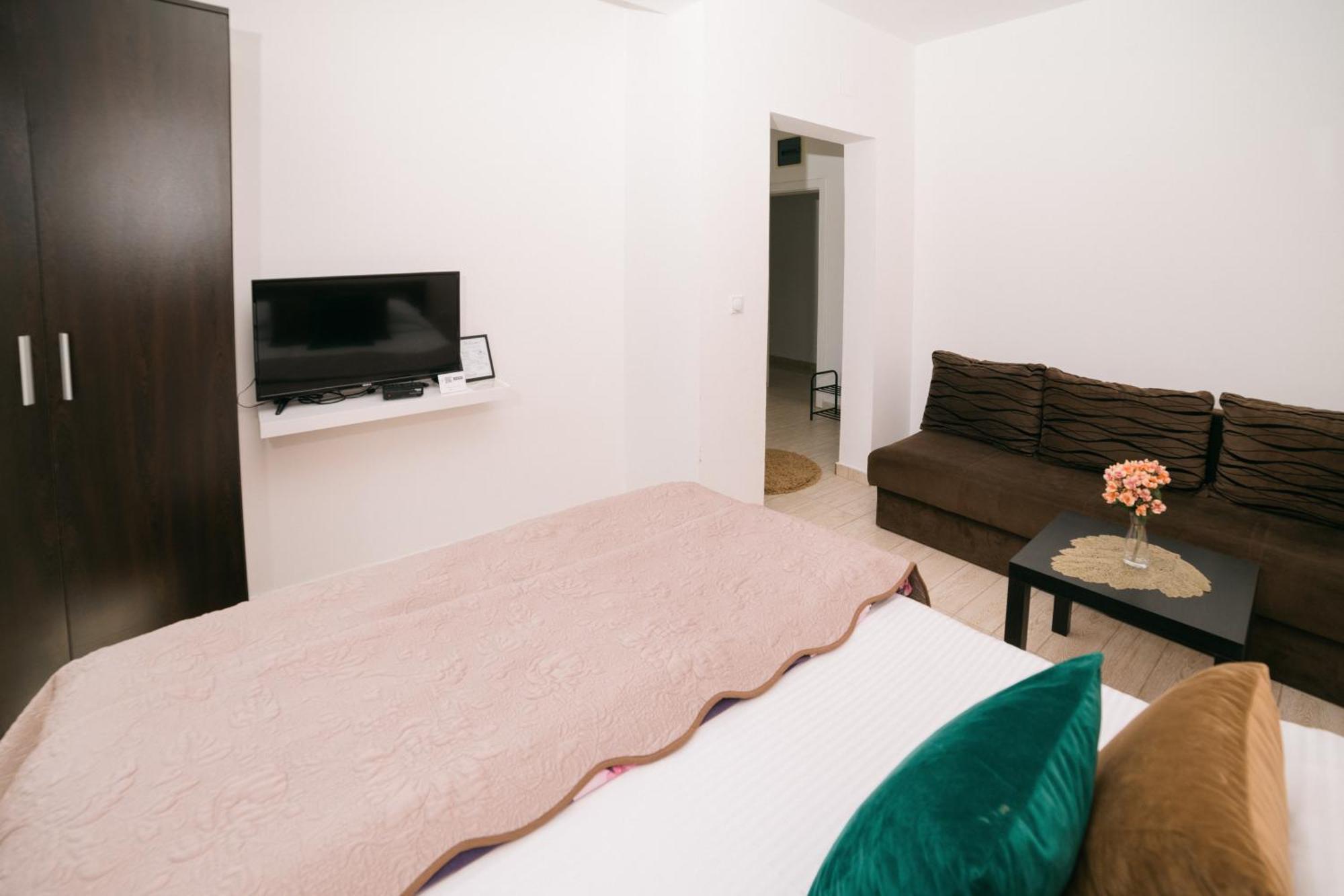 Apartments Lungo Mare Ulcinj Ngoại thất bức ảnh